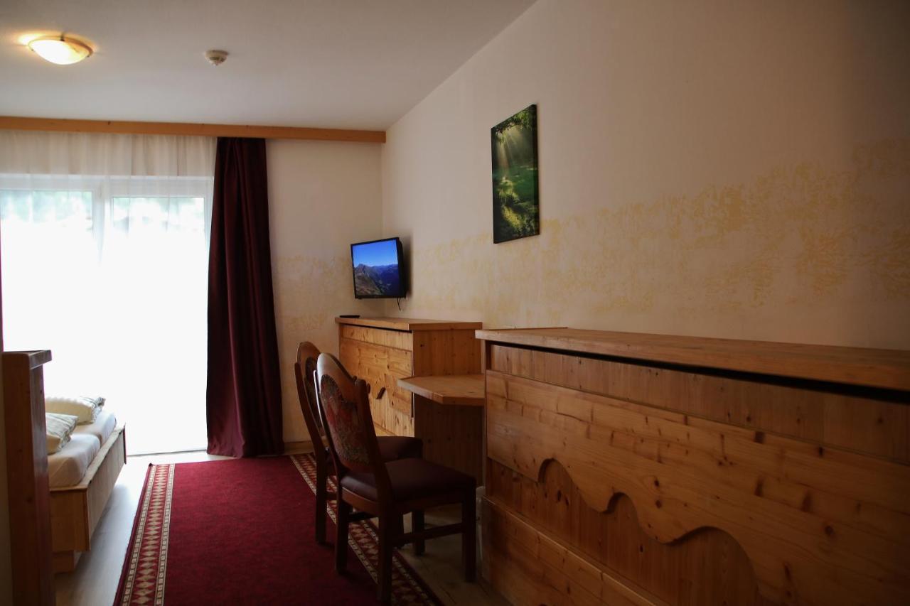 Gasthof Zum Loewen Aschau Im Zillertal Exterior foto