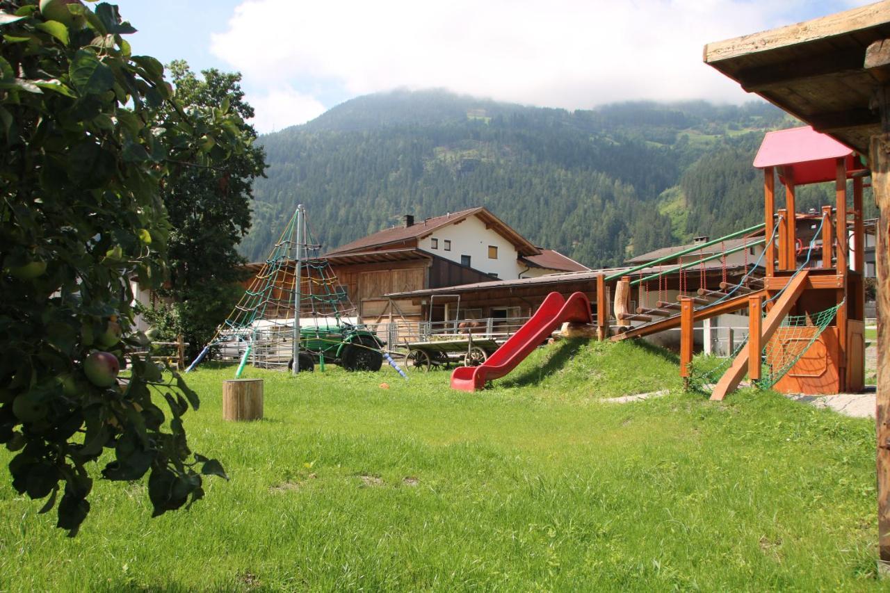 Gasthof Zum Loewen Aschau Im Zillertal Exterior foto